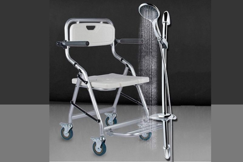 Xe đẩy tắm gội giúp người bệnh, người cao tuổi ngồi vững vàng hơn khi tắm