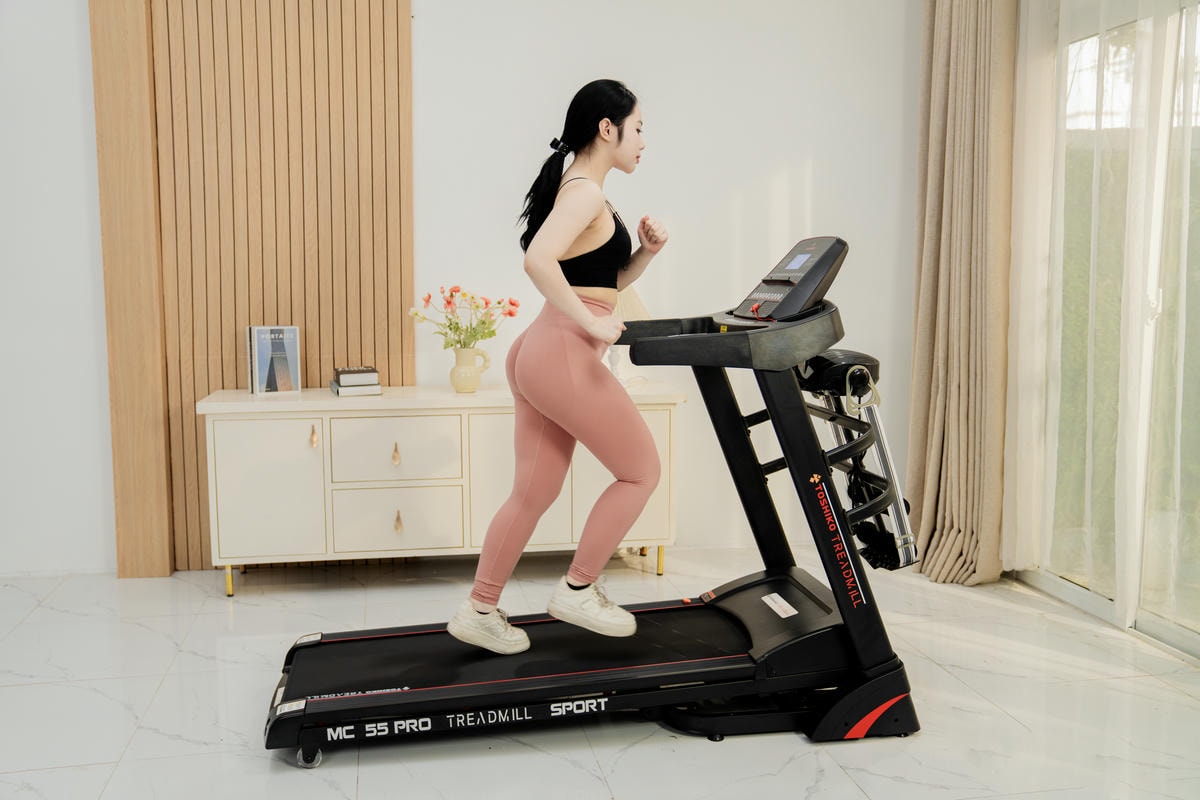 Máy chạy bộ đa năng Toshiko MC55 Pro, ảnh 3
