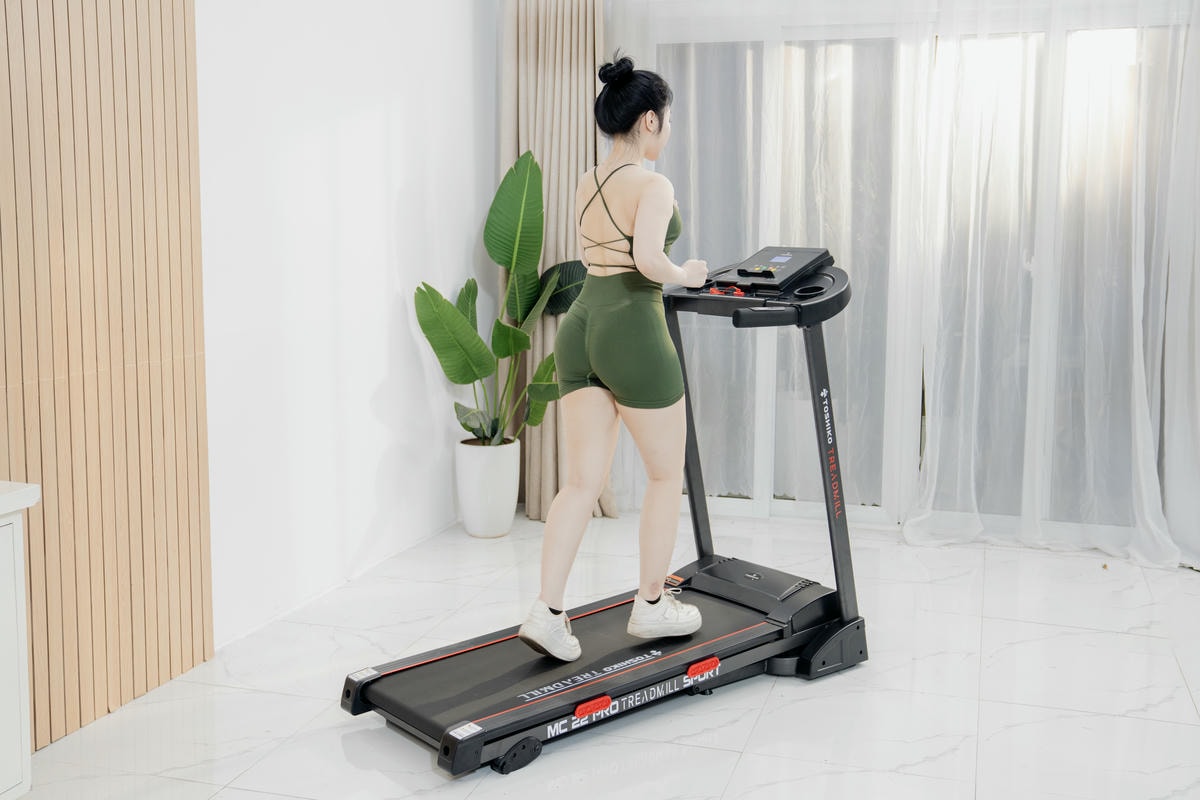 Máy chạy bộ đơn năng Toshiko MC22 Pro, ảnh 2