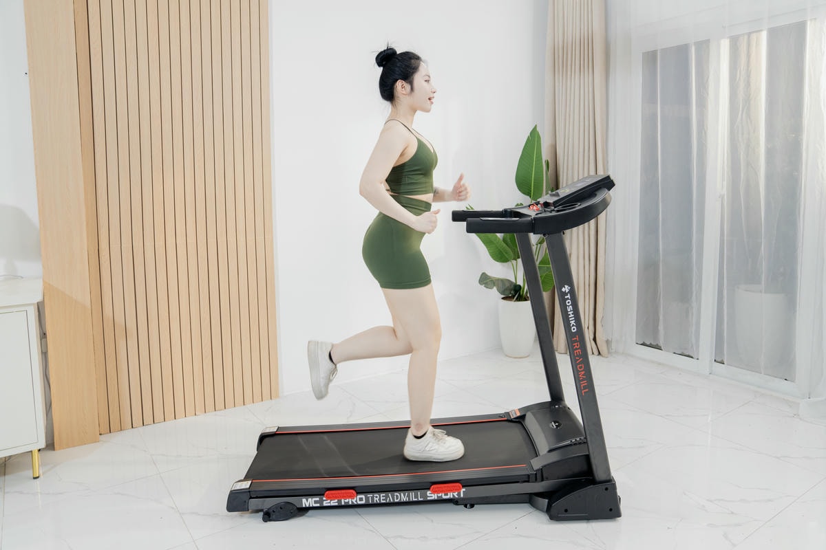 Máy chạy bộ đơn năng Toshiko MC22 Pro, ảnh 6
