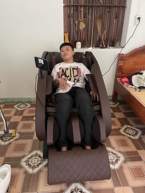 Ảnh thực tế của Nguyễn Trần Khánh Chi, ảnh 1