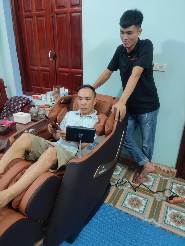 Ảnh thực tế của Hùng Nguyễn, ảnh 1