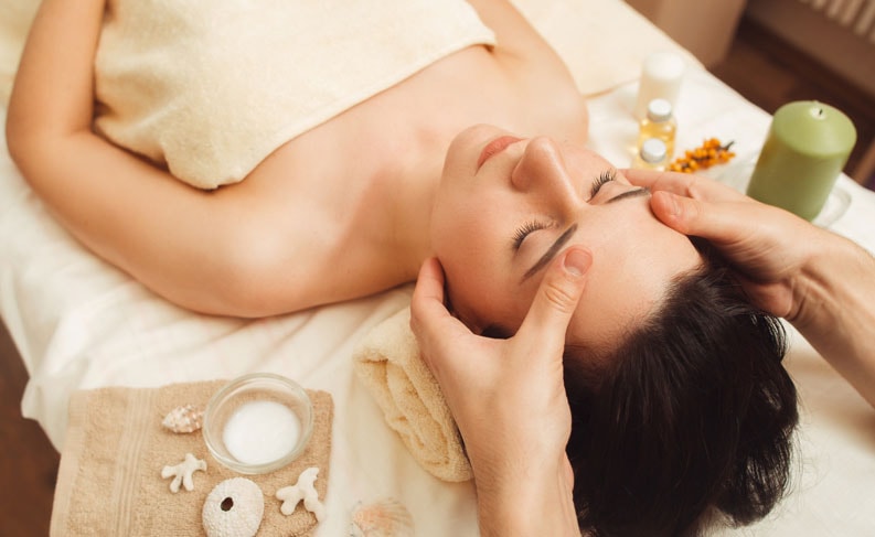 Massage đầu tại các spa