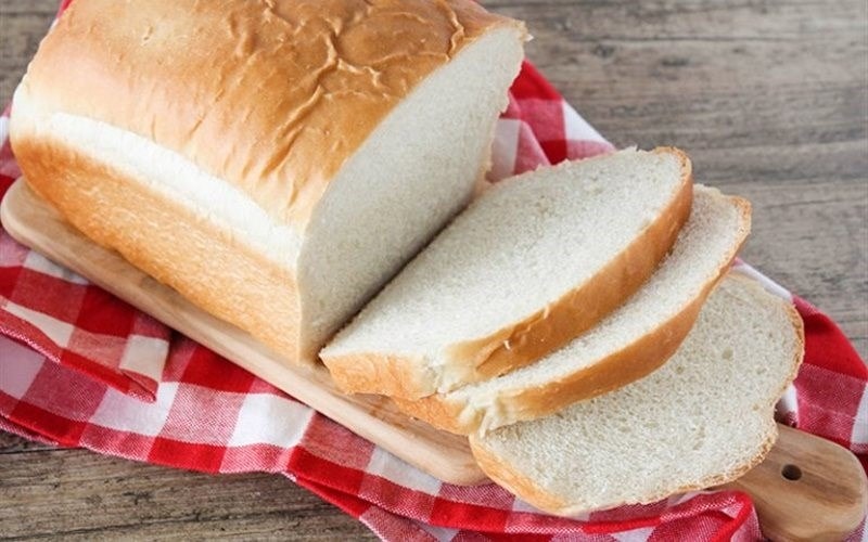 Trung bình 1 lát bánh cung cấp khoảng từ 65 - 67 calo