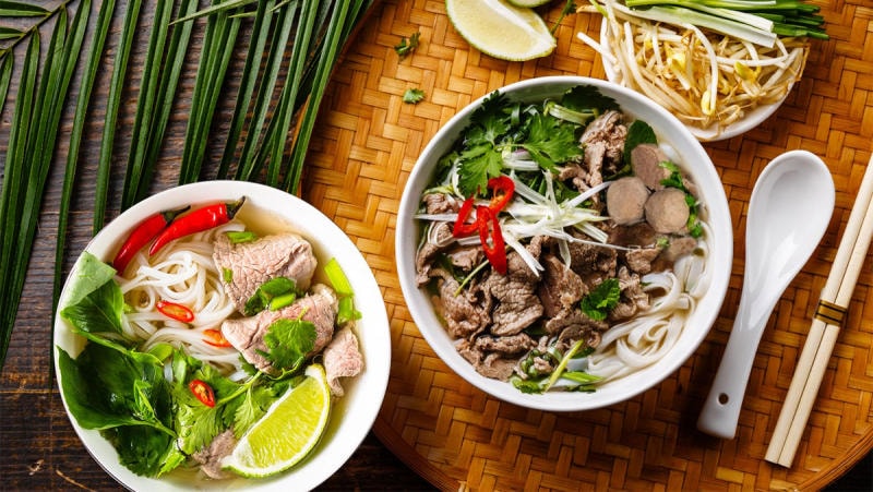 Cân bằng năng lượng trong tô bún