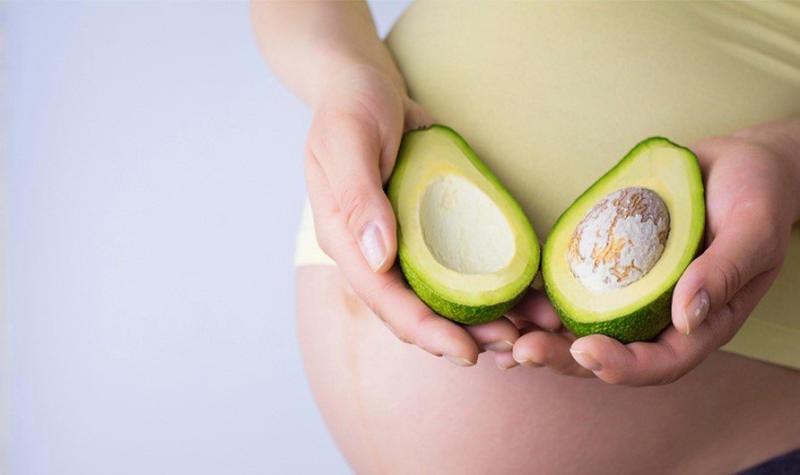 Ăn bơ có tốt cho bà bầu không