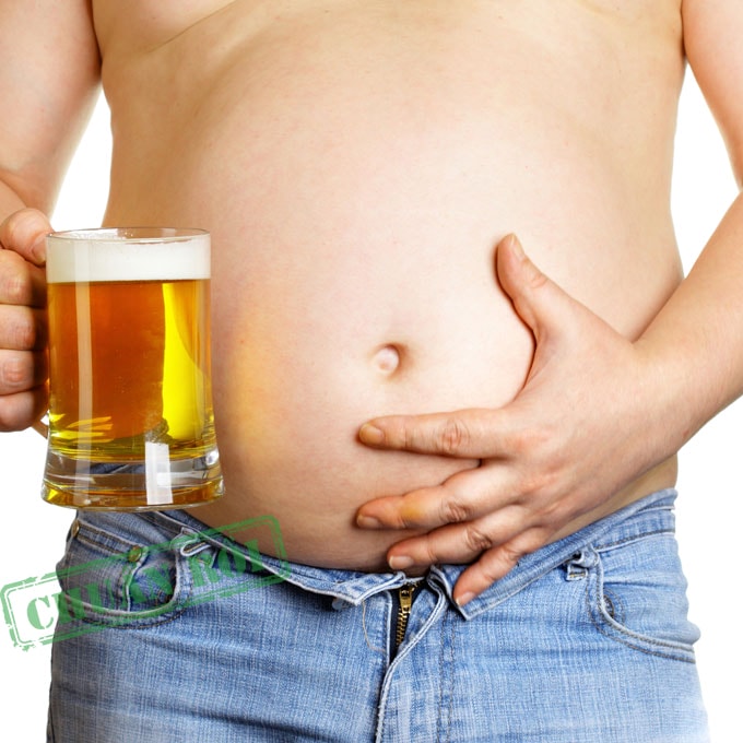 Uống bia nhiều là nguyên nhân dễ đến bụng bia