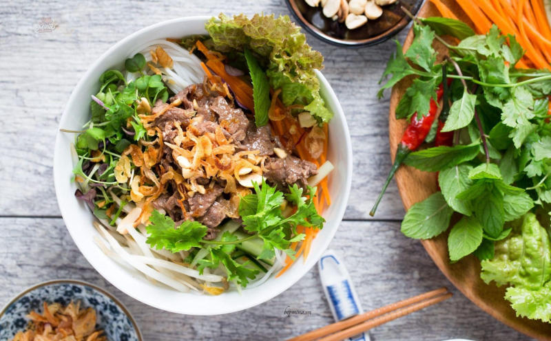 Chọn thời gian ăn bún thích hợp