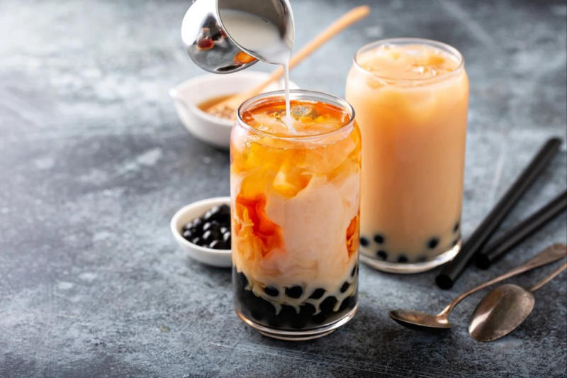 Trong trà sữa có lượng đường tương đối lớn