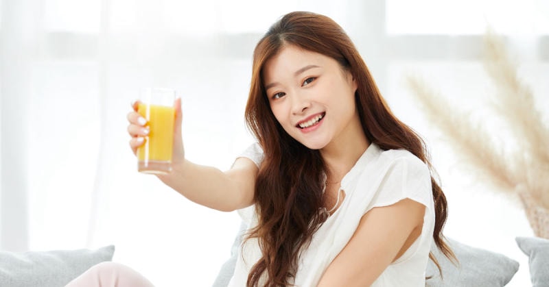 Uống nước detox kết hợp với cam
