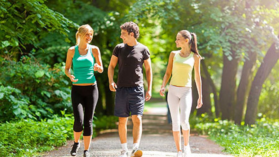 Đi bộ giúp cải thiện tâm trạng