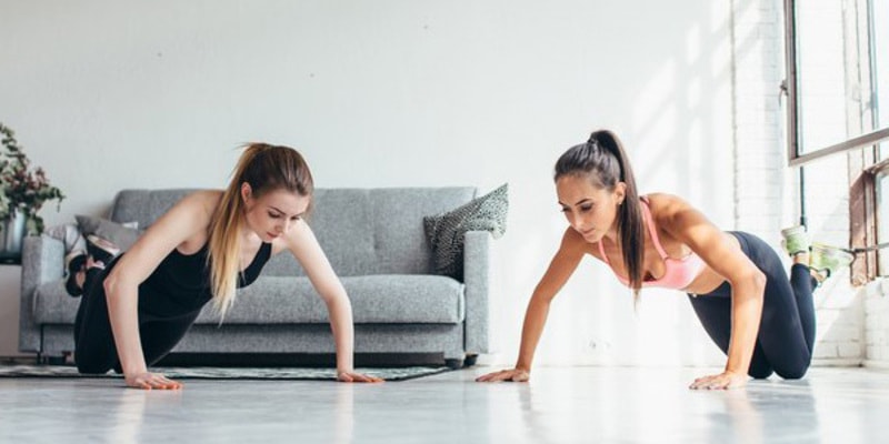 Bài tập chống đẩy thon gọn bắp tay cho nữ