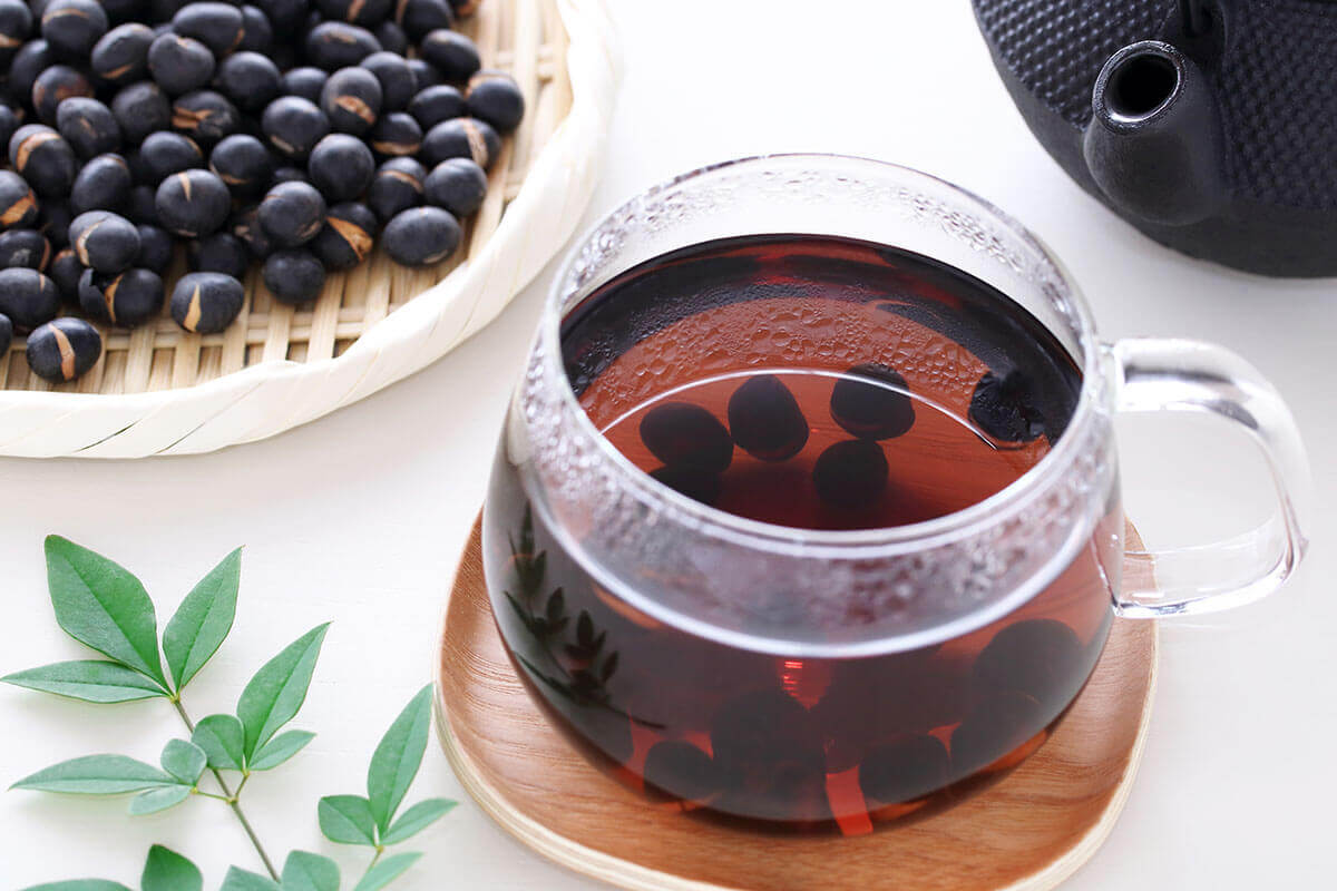Tác dụng của việc uống nước đỗ đen rang
