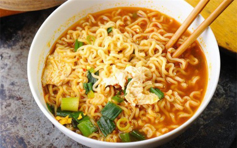 Ăn mì tôm có béo không? Ăn mì tôm đúng cách, ảnh 4