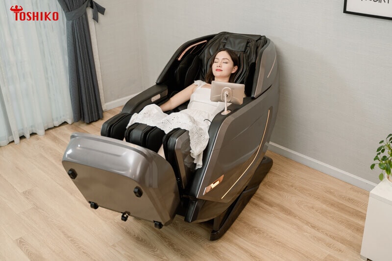 Tư thế không trọng lực giúp con lăn tác động dễ dàng đến cột sống
