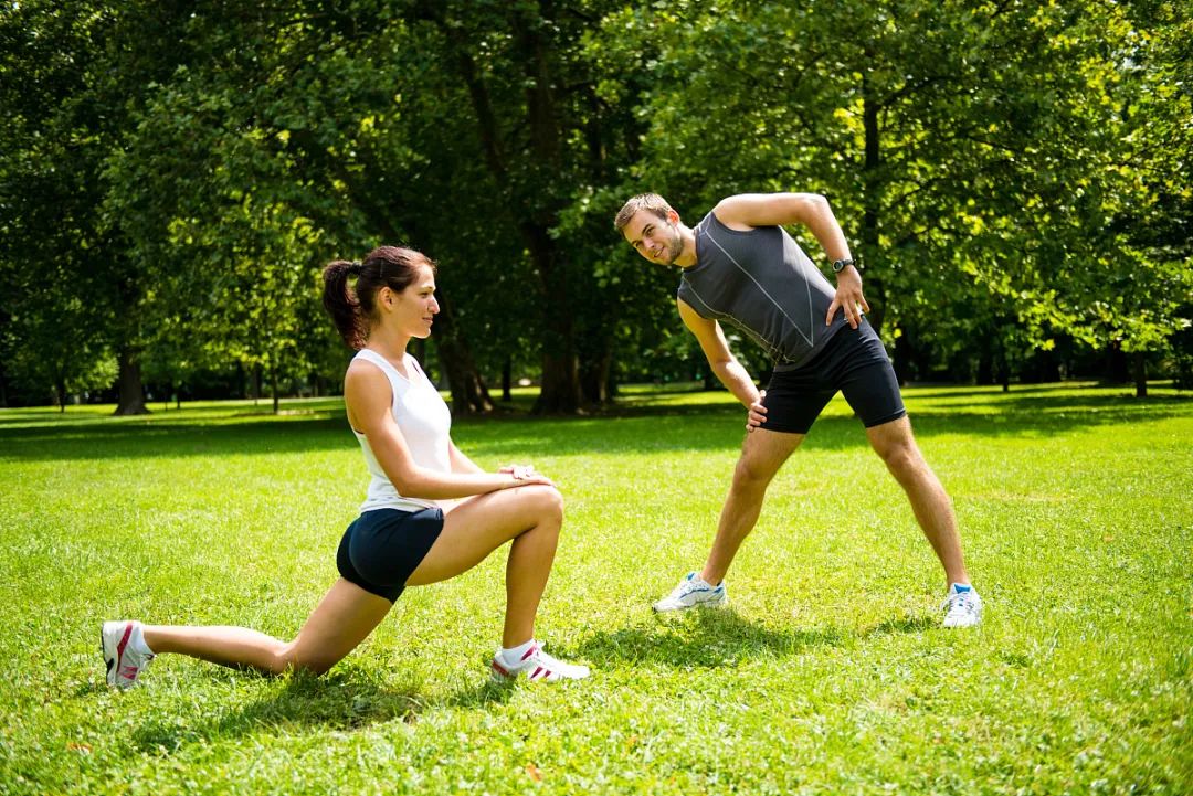 9 bài tập cơ hông đơn giản và hiệu quả tại nhà