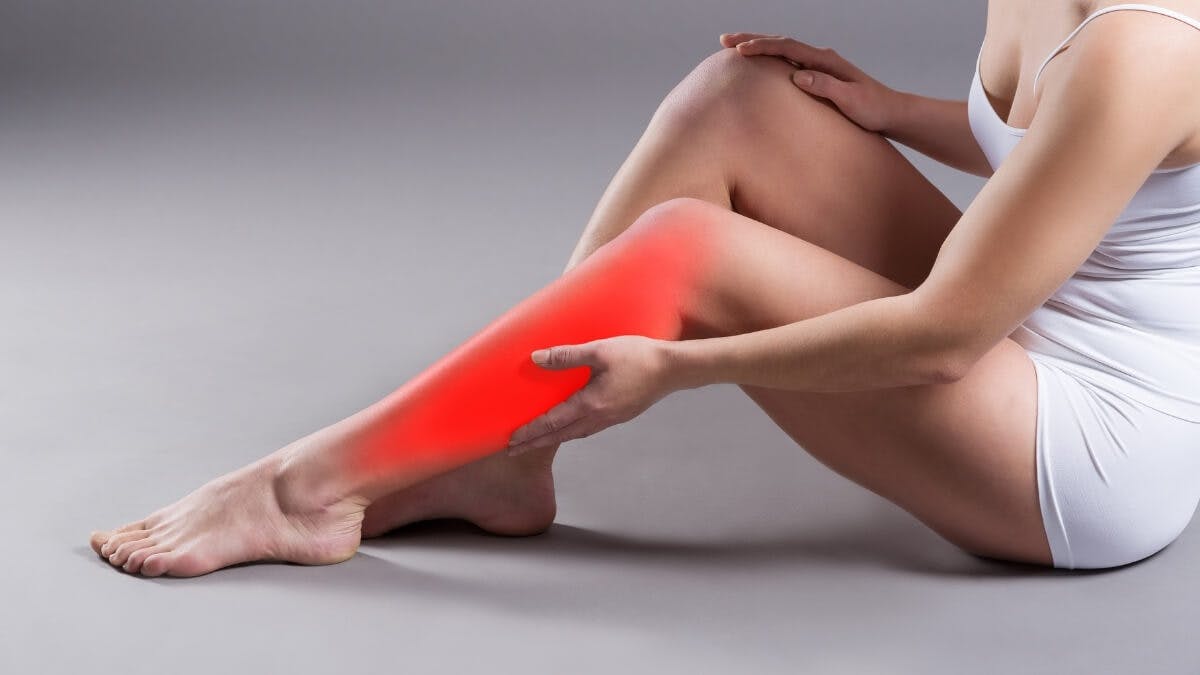 Cách chữa đau nhức bắp chân an toàn, hiệu quả tại nhà