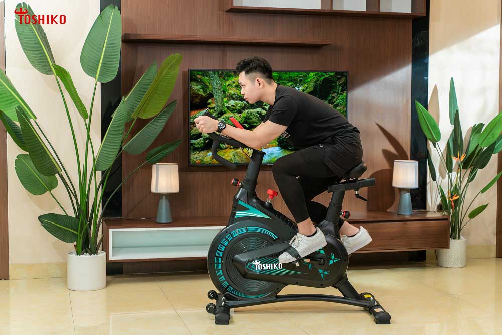 Những tác hại khi dùng xe đạp tập trong nhà sai cách