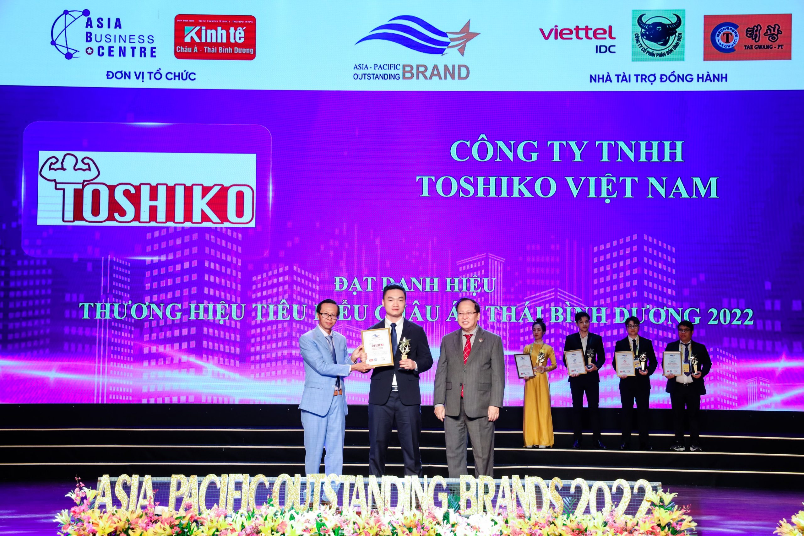 Toshiko được xướng tên tại lễ trao giải Thương hiệu tiêu biểu châu Á – Thái Bình Dương
