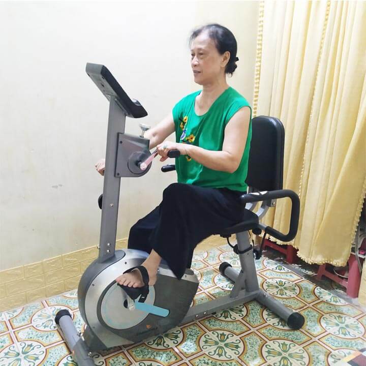 Xe đạp tập giúp người bị tai biến tăng sức mạnh cơ bắp, giúp xương khớp dẻo dai