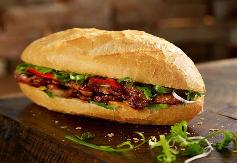 1 Ổ bánh mì thịt bao nhiêu calo? Ăn nhiều bánh mì thịt có tốt không?