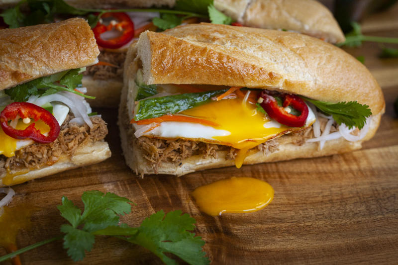 Bánh mì trứng bao nhiêu calo? Mẹo ăn bánh mì mà không lo béo, ảnh 4
