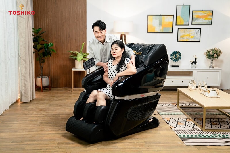 Ghế massage thực hiện xoa bóp có tác dụng chữa bệnh hiệu quả