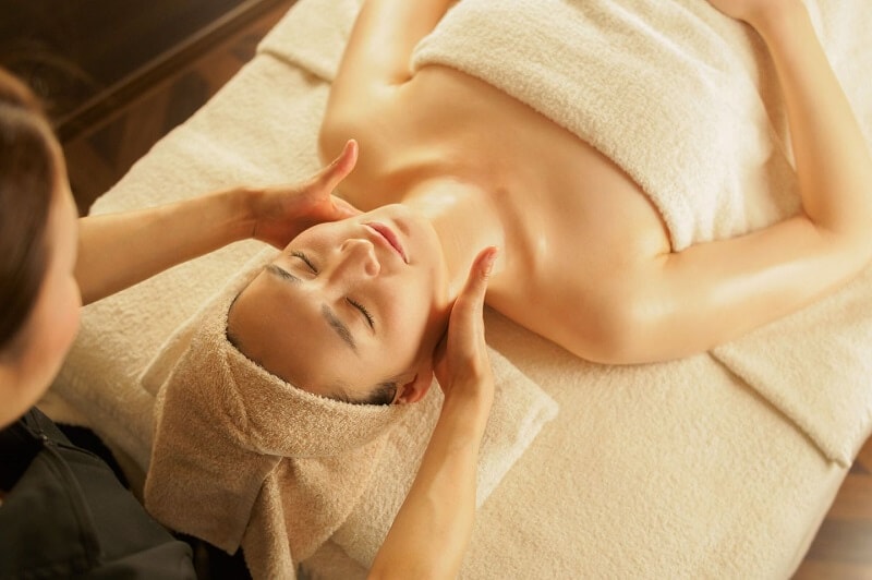 Nên chọn địa chỉ uy tín, nhân viên có tay nghề cao
