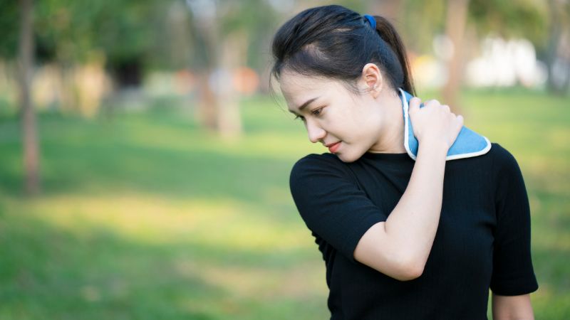 10 cách khắc phục đau cổ vai gáy siêu đơn giản, thực hiện ngay tại nhà