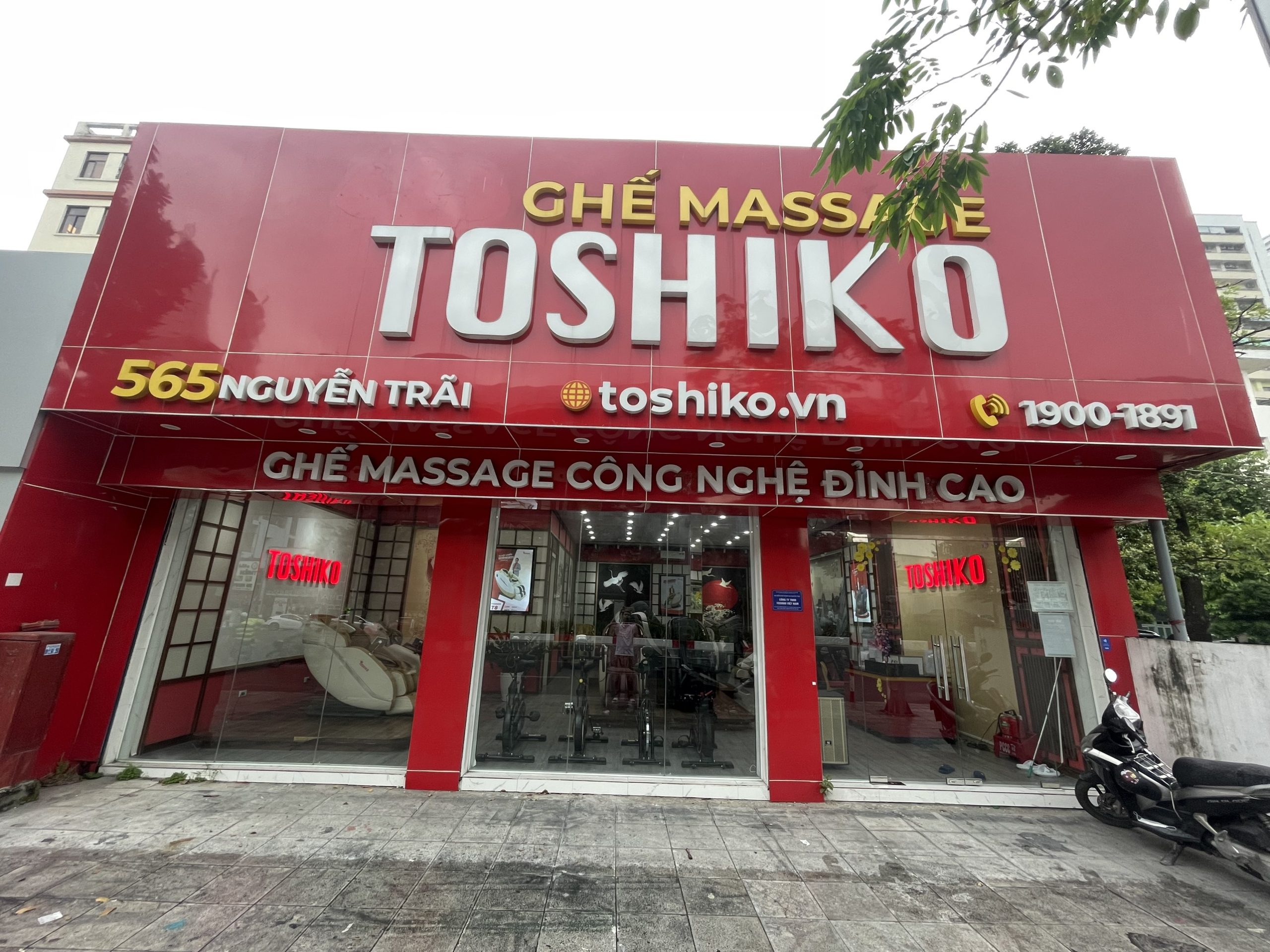 Phân biệt ghế massage chính hãng với hàng giả dựa theo nhãn hiệu và xuất xứ