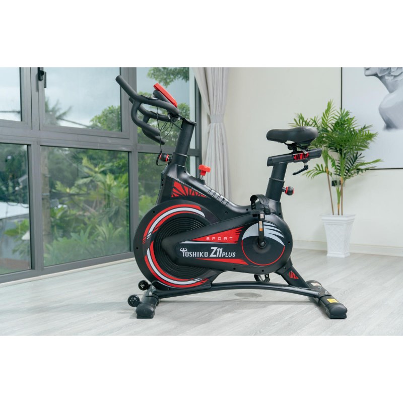 Xe đạp tập Toshiko Z11 Plus kháng lực từ cho người tập đạp xe tại nhà