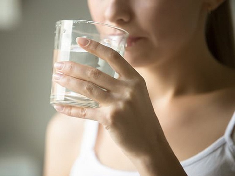 uống nhiều nước giúp làm sạch đại tràng hiệu quả-3