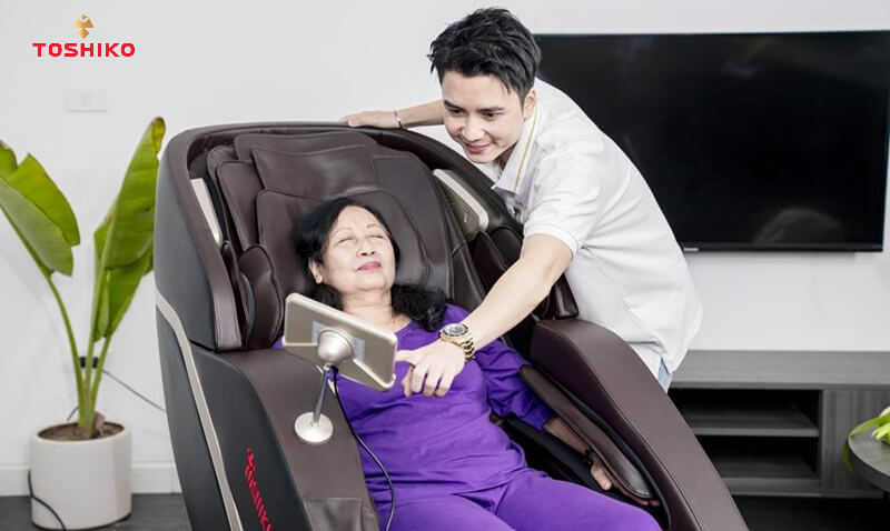 Tham khảo ý kiến trước khi mua ghế massage cho người cao tuổi
