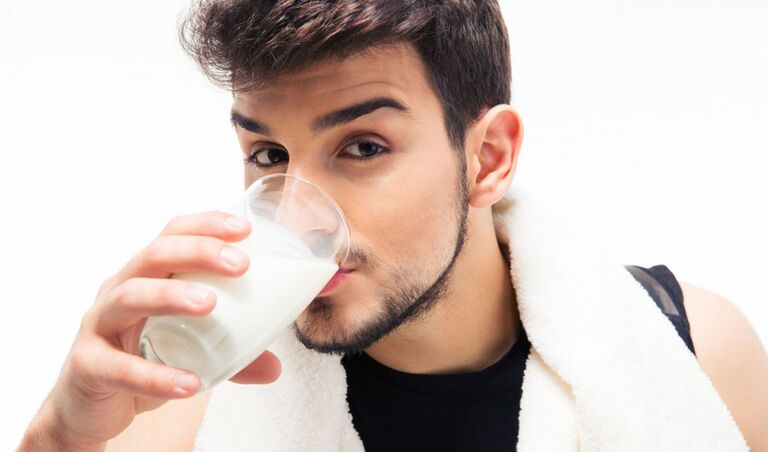 Uống sữa tươi không đường tăng cường hệ miễn dịch