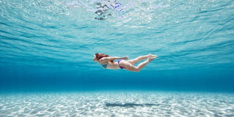 Bơi lội có giúp giảm cân không? Một số kiểu bơi phổ biến - Toshiko