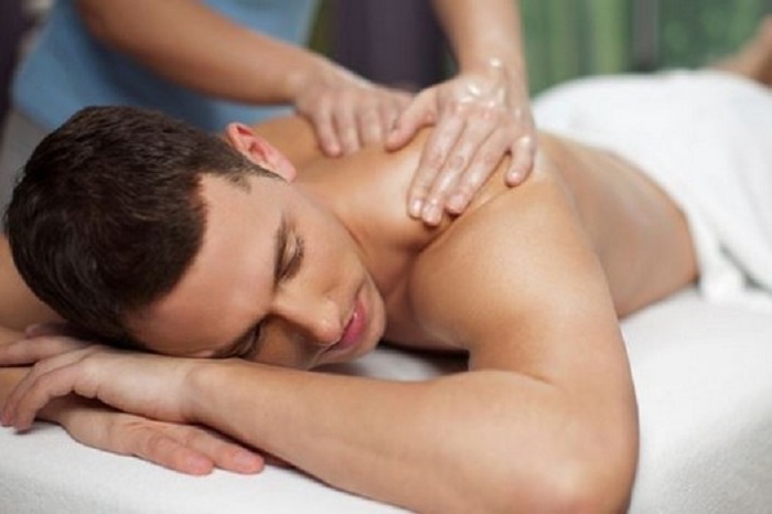 Cách massage toàn thân cho nam