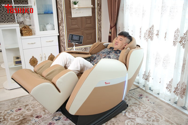 Ghế massage Toshiko T21 Pro mang đến cho bạn những giây phút thư giãn tuyệt vời