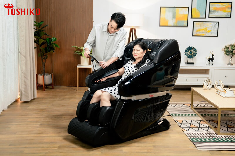 Ghế massage bán chạy Toshiko T65 là món quà sức khỏe dành tặng cho người thân