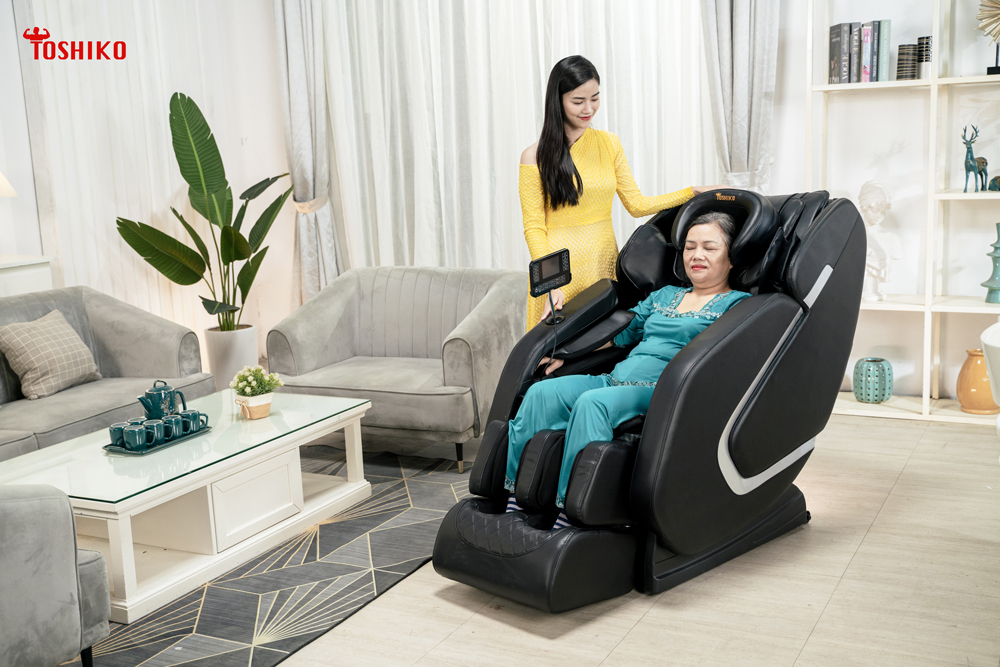 Ghế massage toàn thân có công dụng giảm đau xương khớp