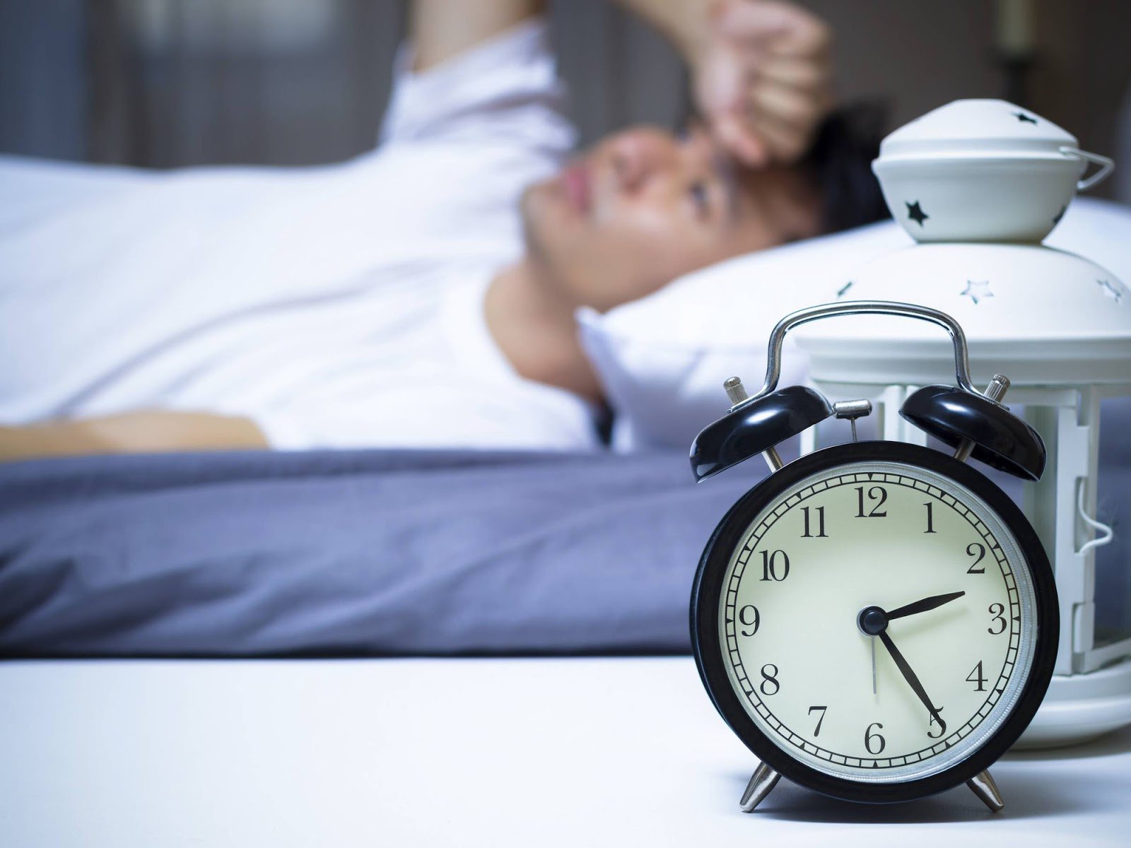 Khó ngủ phải làm sao để khắc phục?