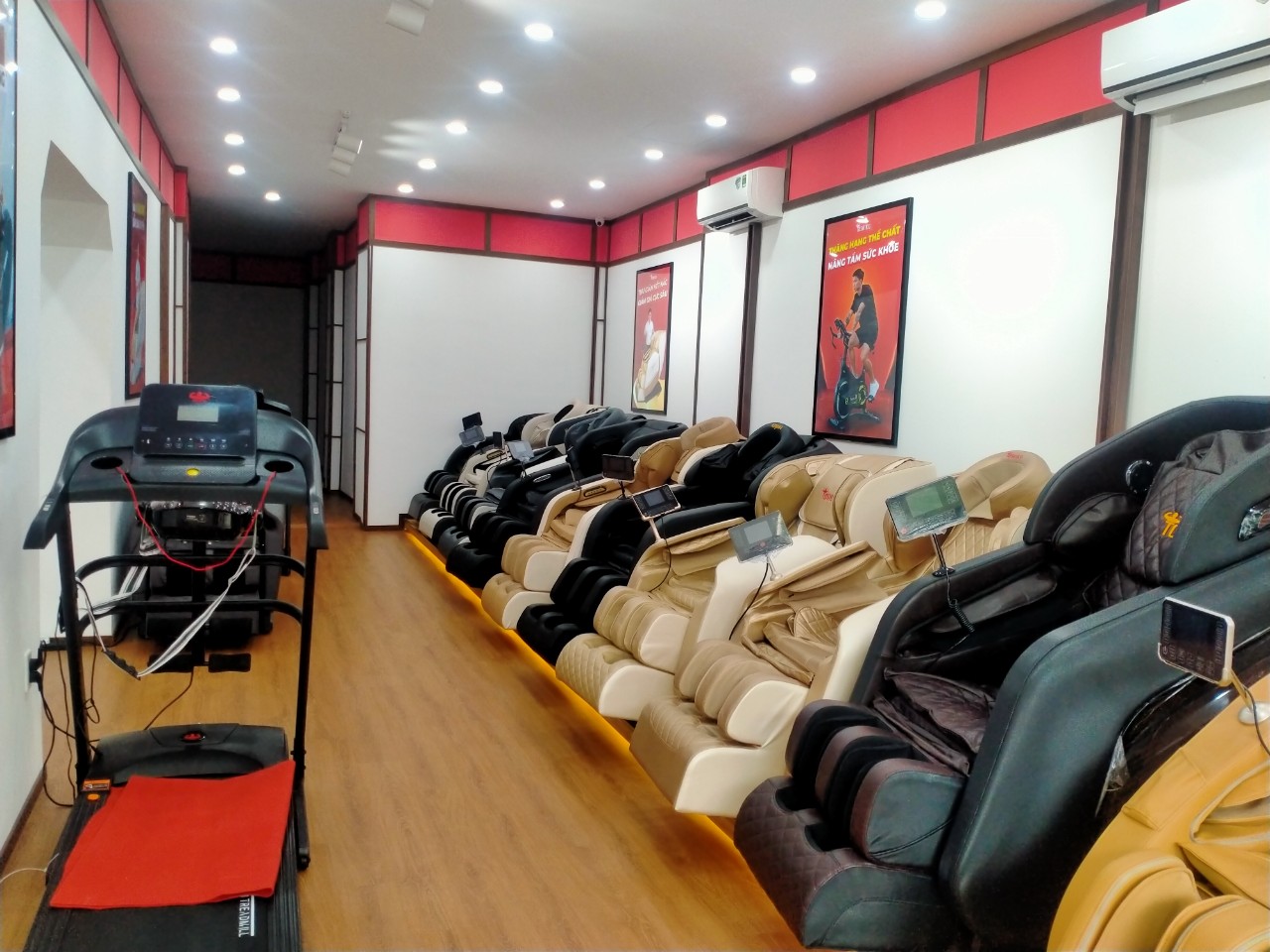 Máy chạy bộ Toshiko có mặt tại hơn 40 hệ thống showroom trên khắp cả nước