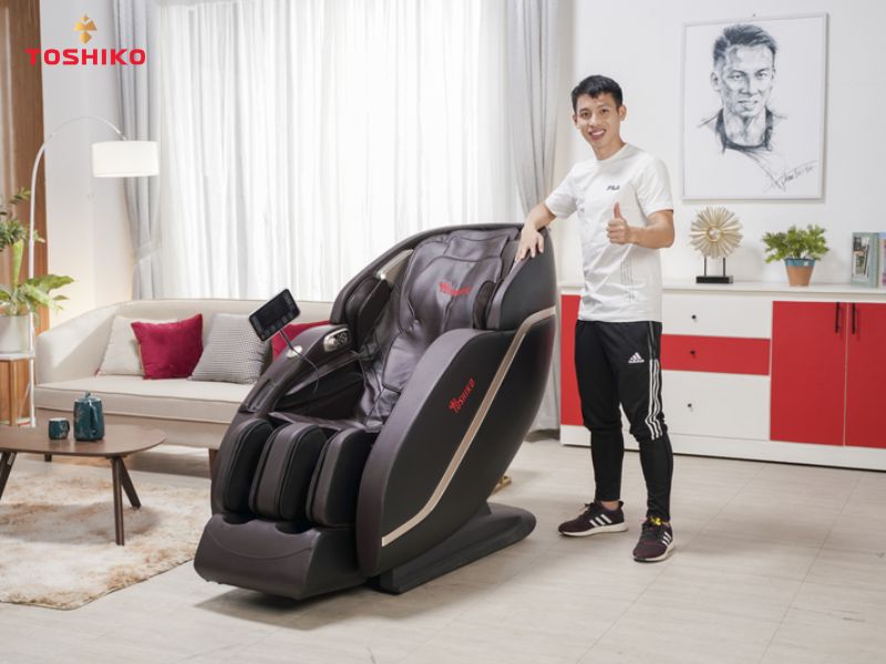 Ghế massage Toshiko T38 tại Hưng Yên sở hữu thiết kế sang trọng, tính năng hiện đại